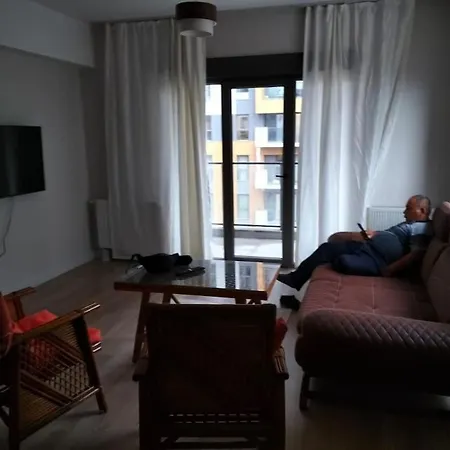 Residencede Esyali Ev!suryapida *